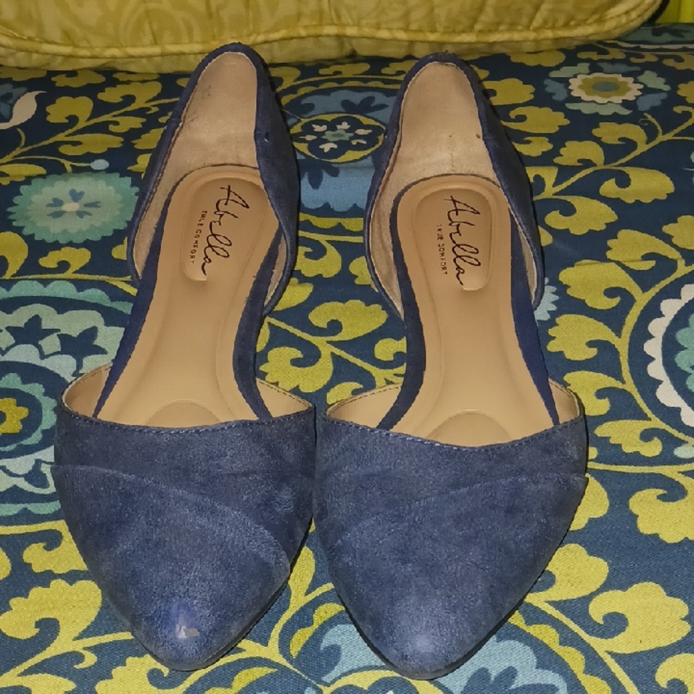 Abella Flats
